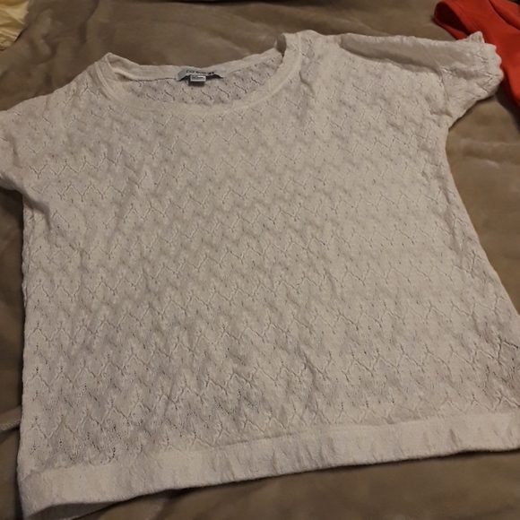 Size medium shirt bundles - Picture 2 of 3